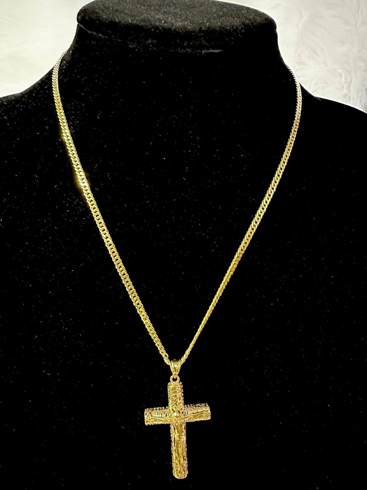 WG02847 N, 18k Saudi Gold Necklace – 10.71 grams