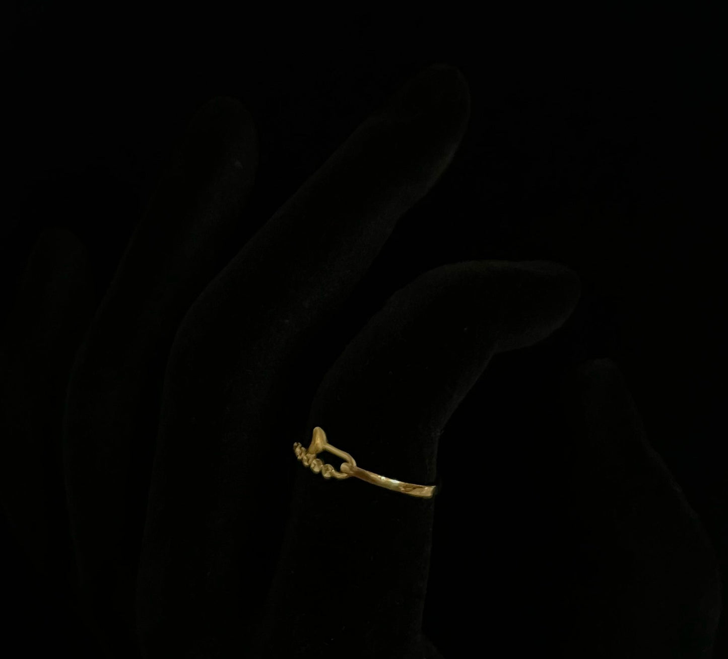 CM00002 18k Saudi Gold Ring -.77g