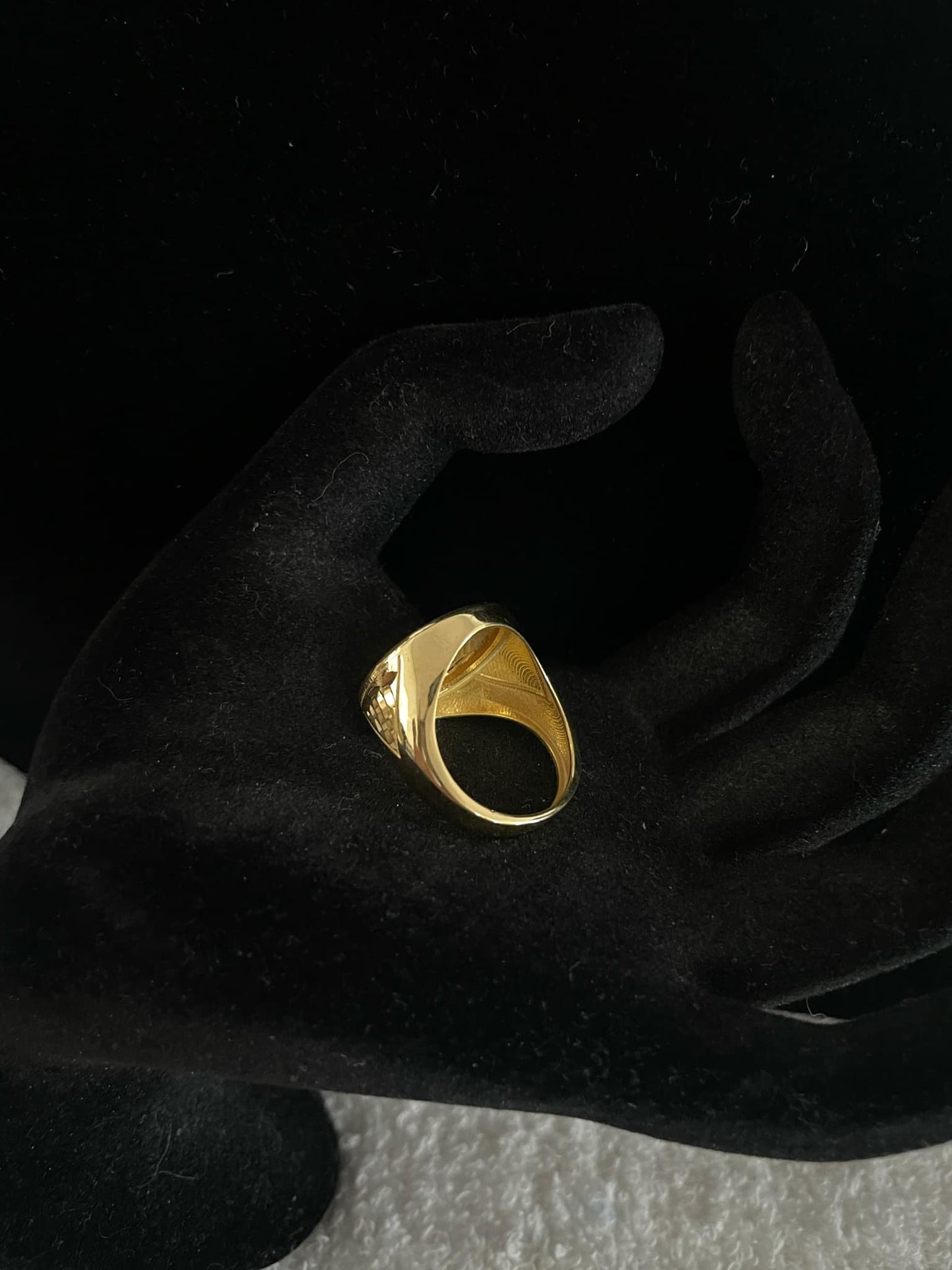 WG03528 R, 18k Saudi Gold Ring – 4.56 grams