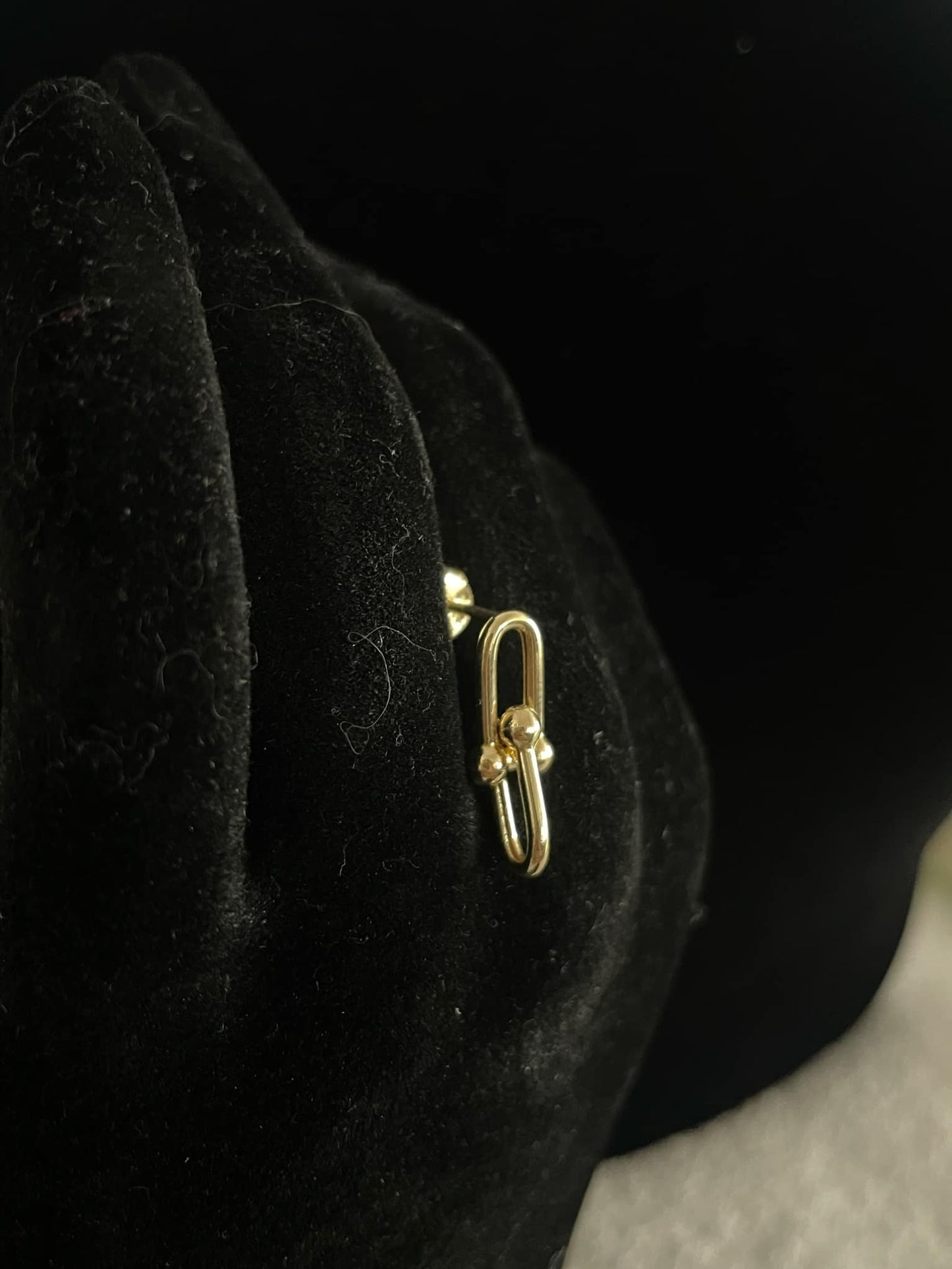 WG03496 E, 18k Saudi Gold Earrings – 1.65 grams