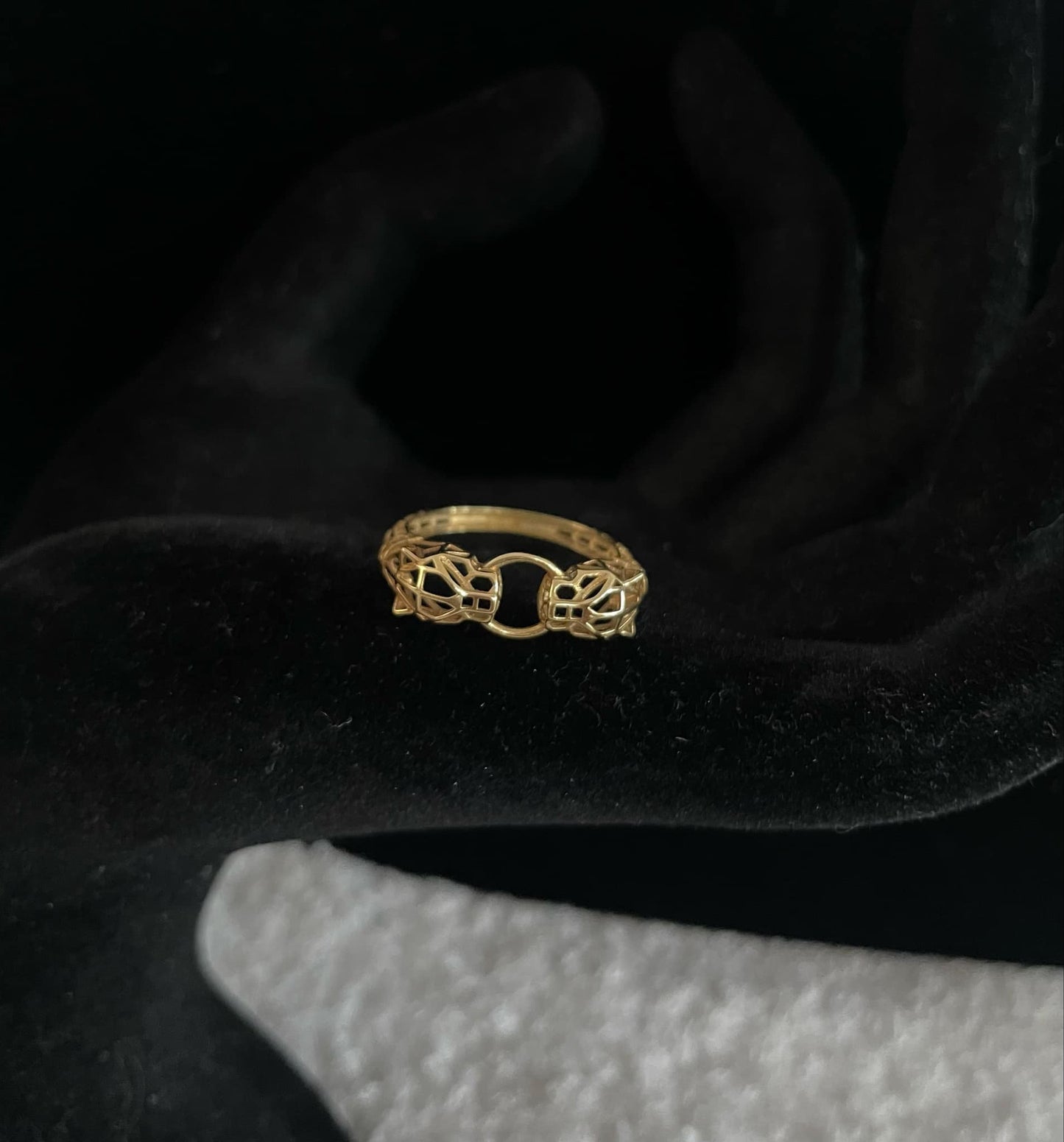 WG03520 R, 18k Saudi Gold Ring – 1.17 grams