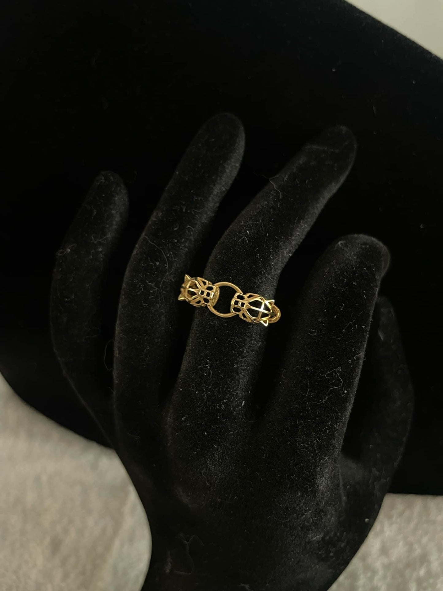 WG03520 R, 18k Saudi Gold Ring – 1.17 grams