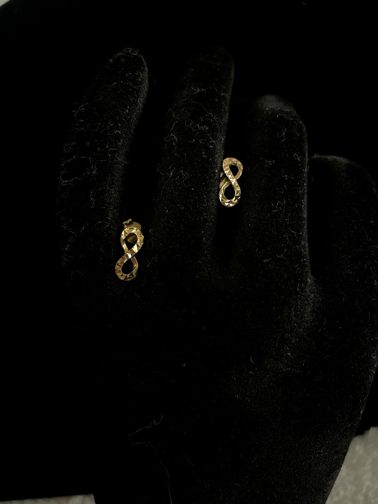 WG03503 E, 18k Saudi Gold Earrings – 1.06 grams