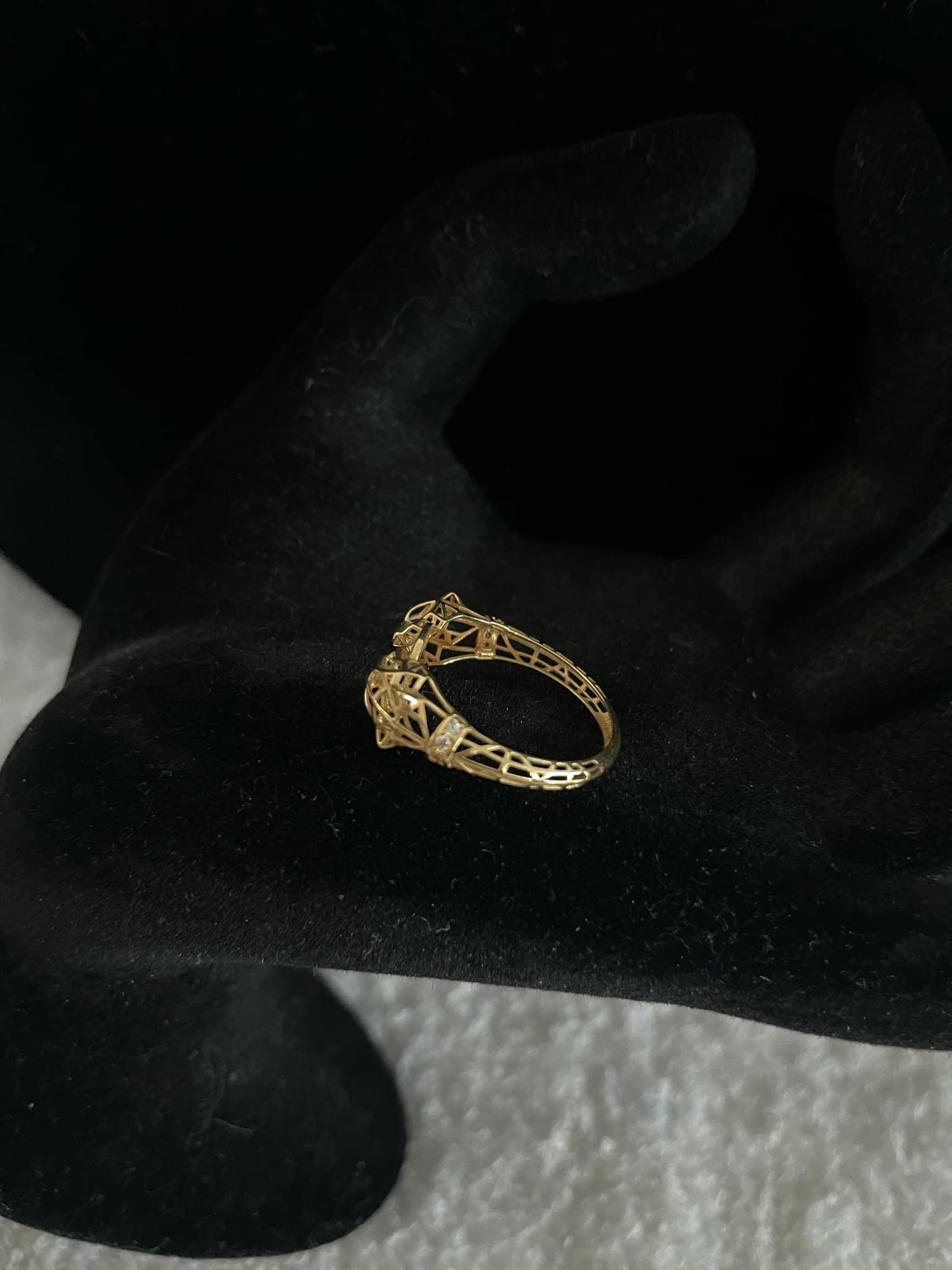 WG03520 R, 18k Saudi Gold Ring – 1.17 grams