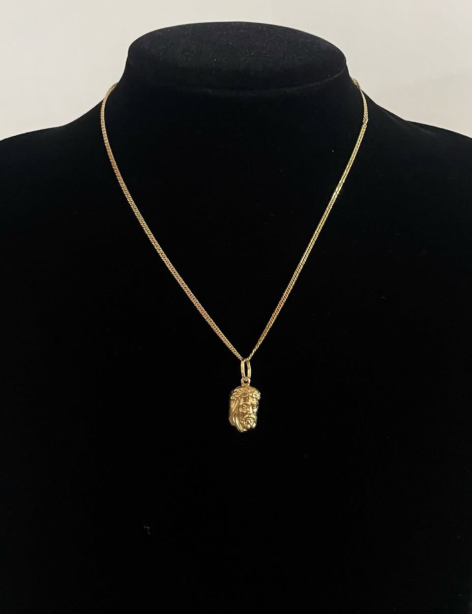 WG003689 18k Saudi Gold Necklace 18" 2.95g