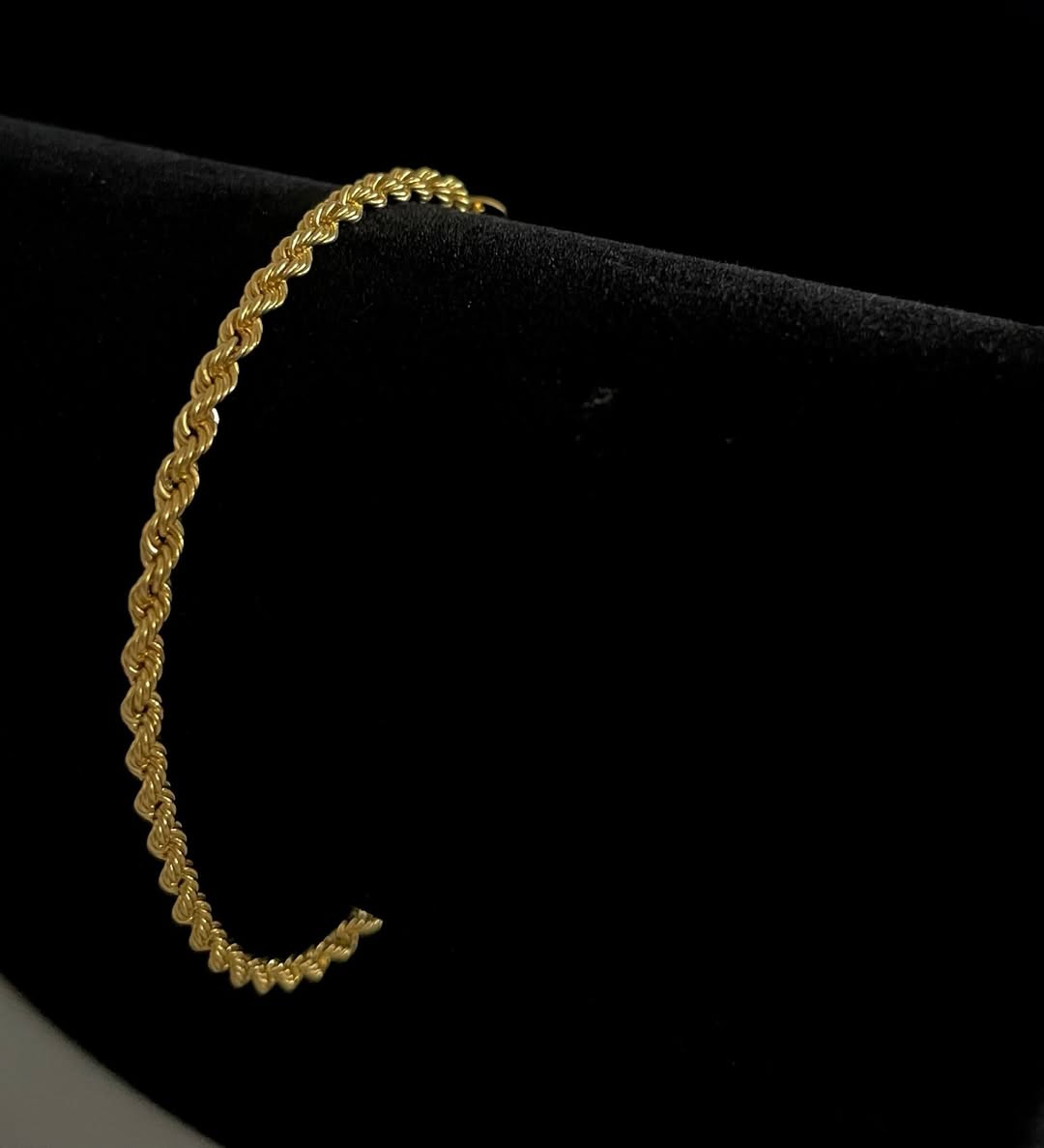 WG003666 18k Saudi Gold Bracelet - 6.5-7" Adjustable 1.92g