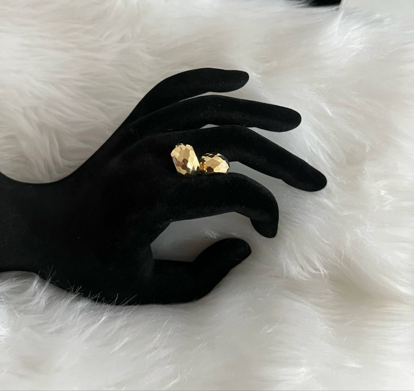 WG003650 18k Saudi Gold Earrings - 1.80g