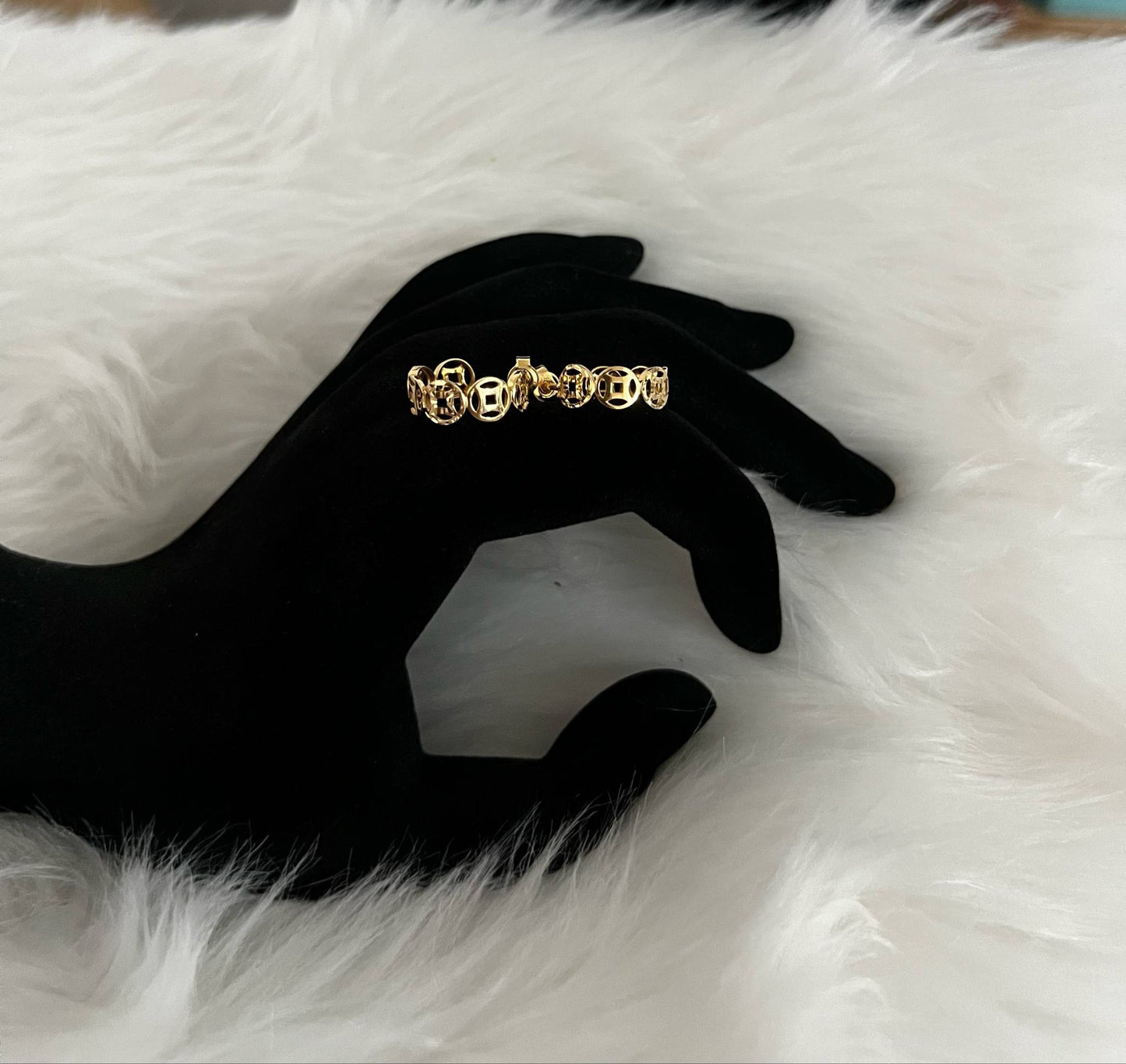WG003660 18k Saudi Gold Earrings 2.91g