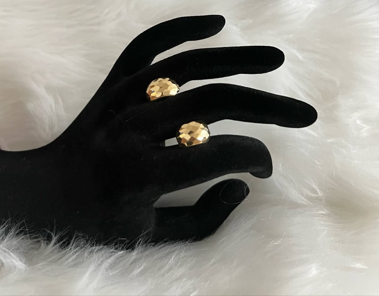 WG003650 18k Saudi Gold Earrings - 1.80g