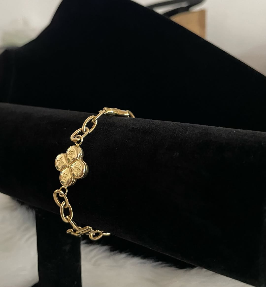 WG003534 18k Saudi Gold Bracelet - 7.5" 7.42g