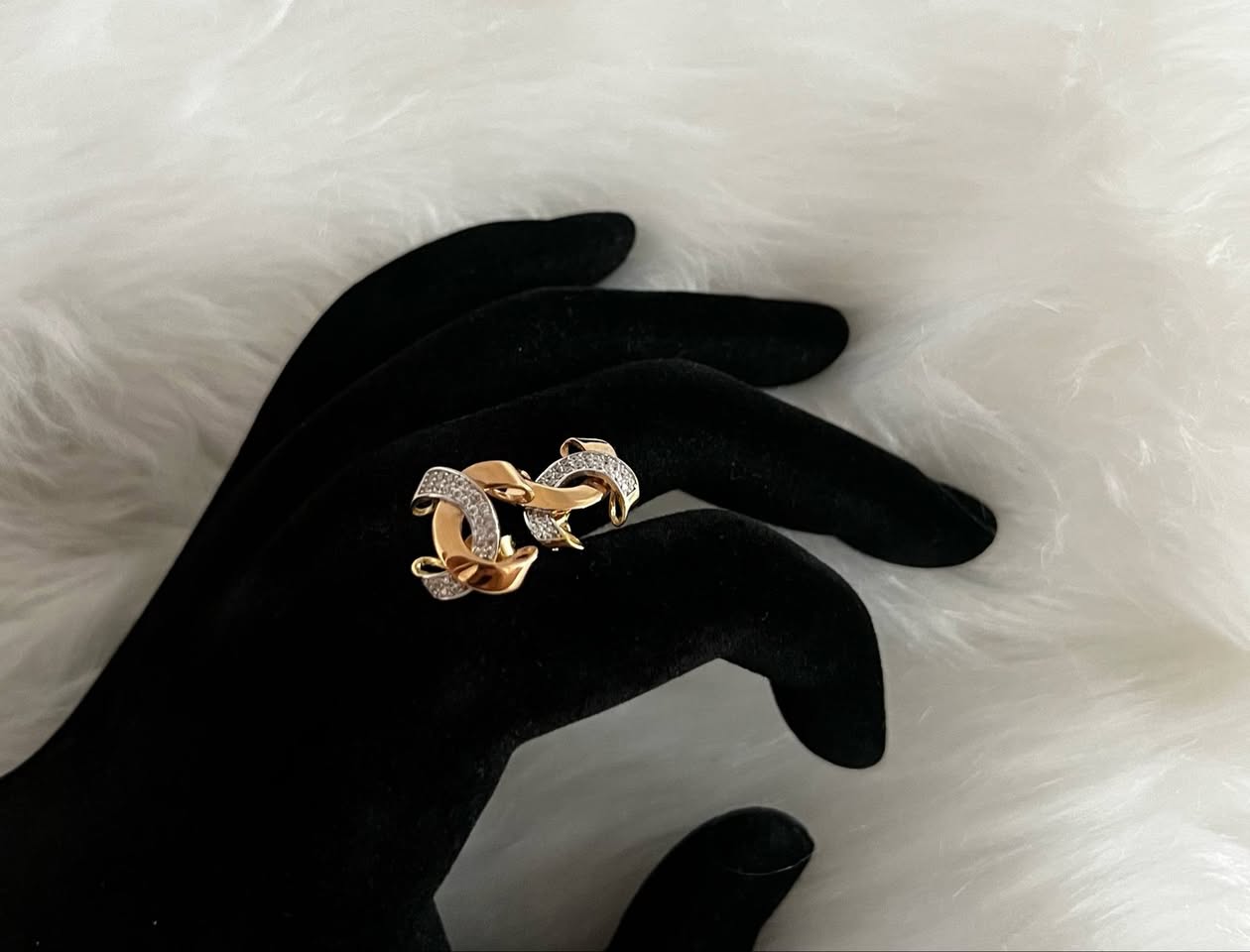 WG003651 18k Saudi Gold Earrings 3.13g