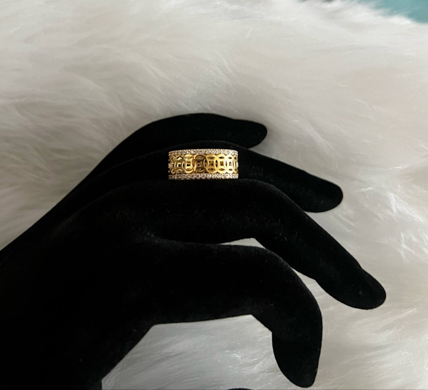 WG003696 18k Saudi Gold Ring - size5, 2.42g