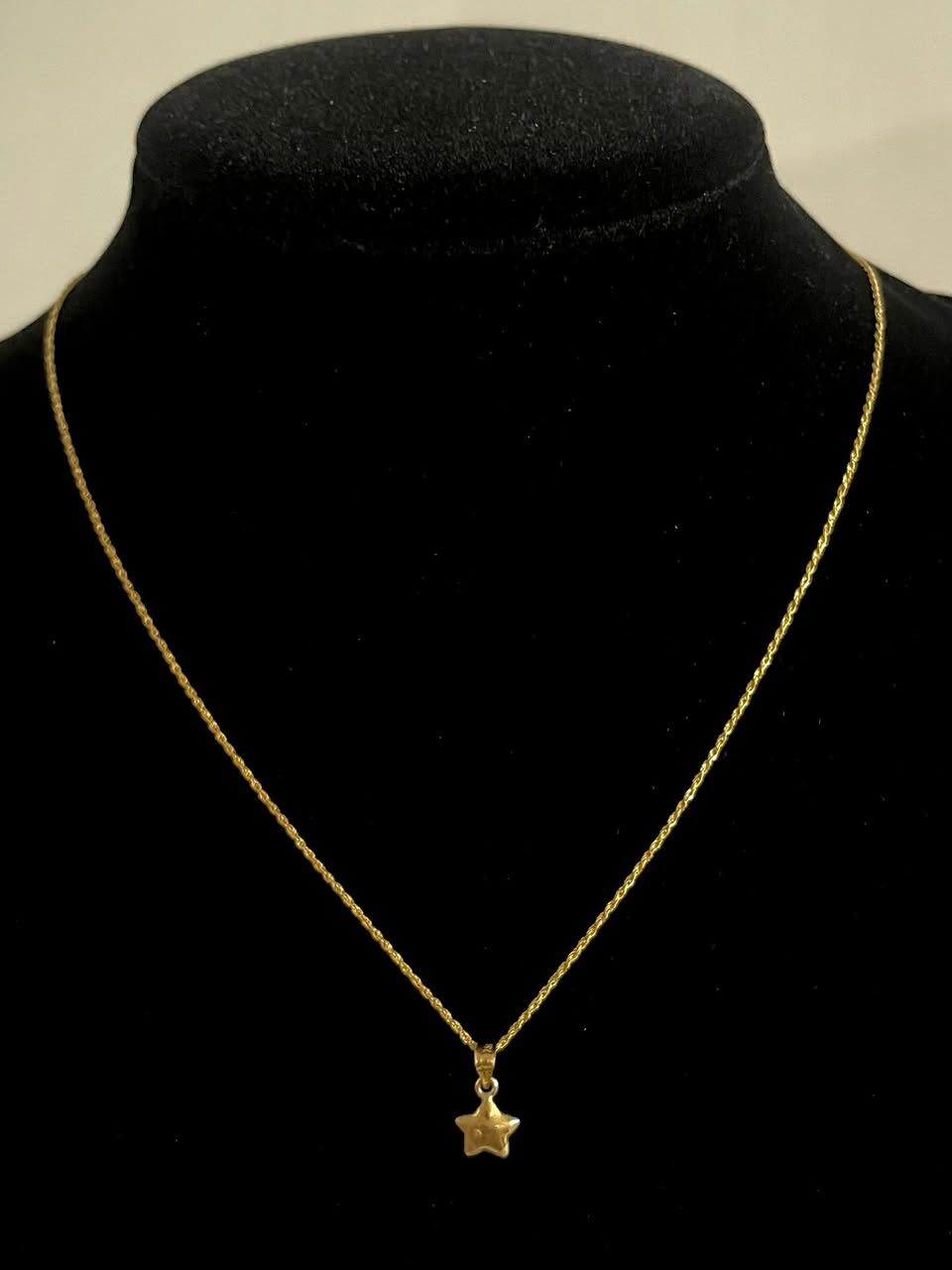 CM00023 18k Saudi Gold Necklace - 17.5" .78g