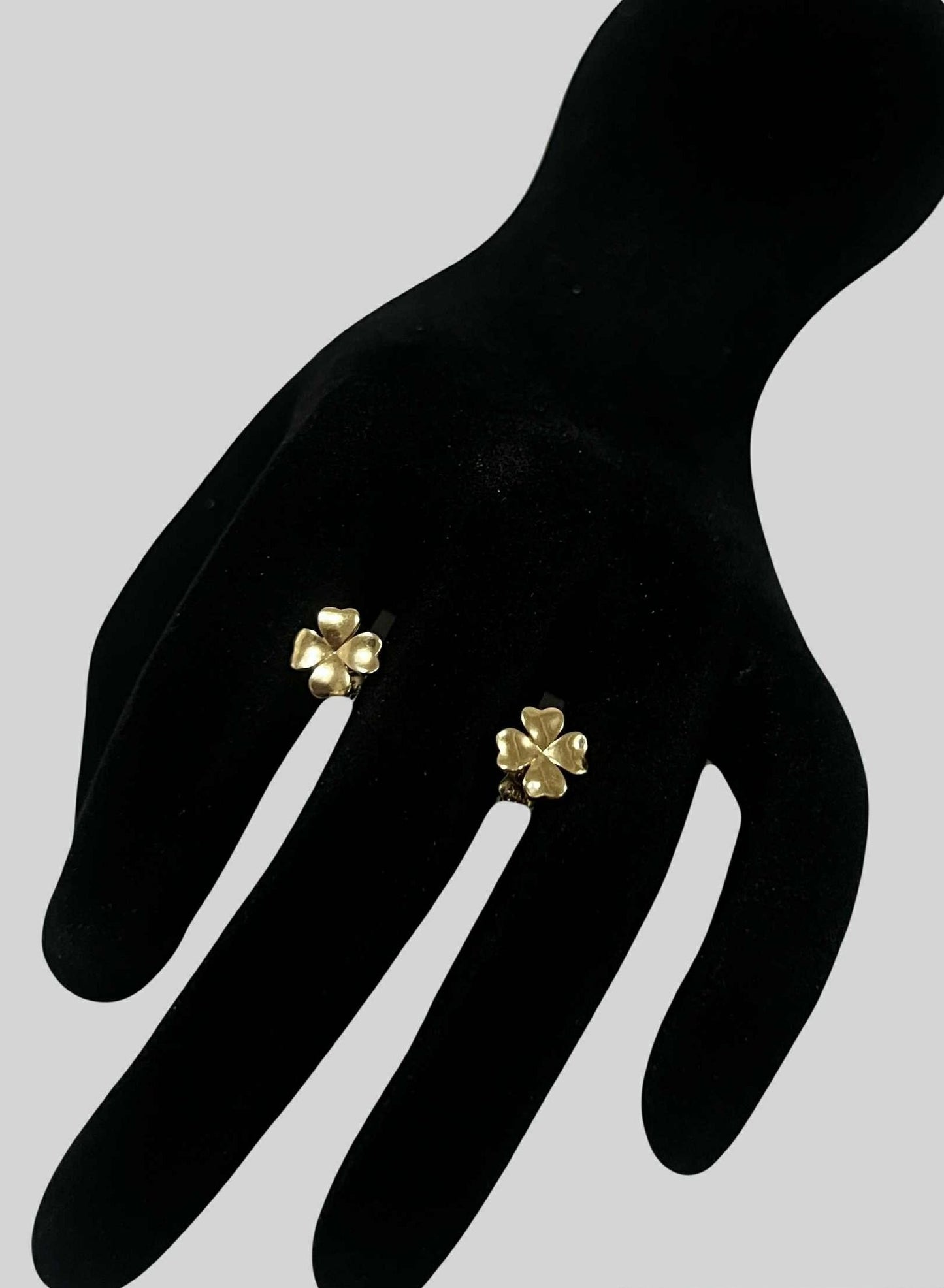 CM00062 E 18k Saudi Gold Earrings 1.25g