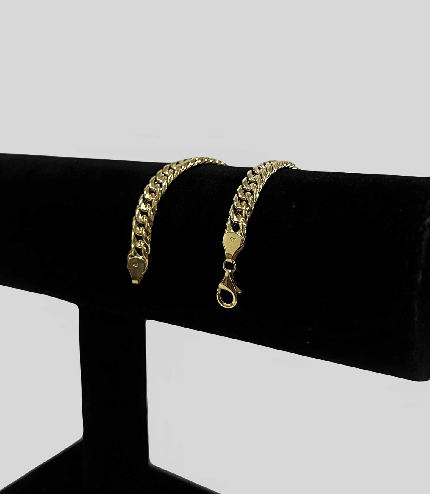 CM00068 B 18k Saudi Gold Bracelet 7.5" 4.47g