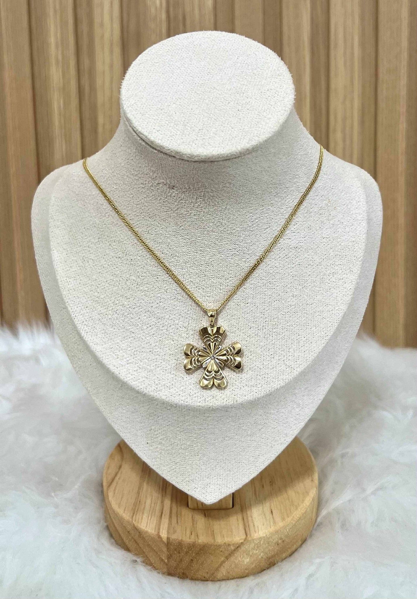 CM00095 Necklace 18k Saudi Gold 18" 4.40g