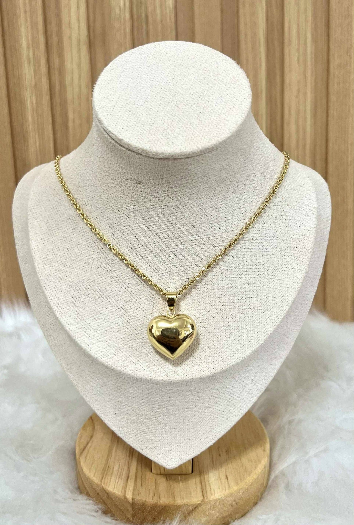 CM00099 Necklace 18k Saudi Gold 20" 5.98g
