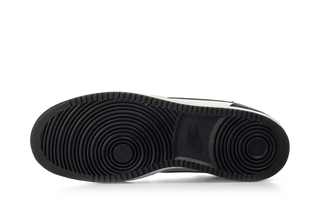 Nike Ebernon Low (Black/Whiite) Size 10 and 10.5 Shoes