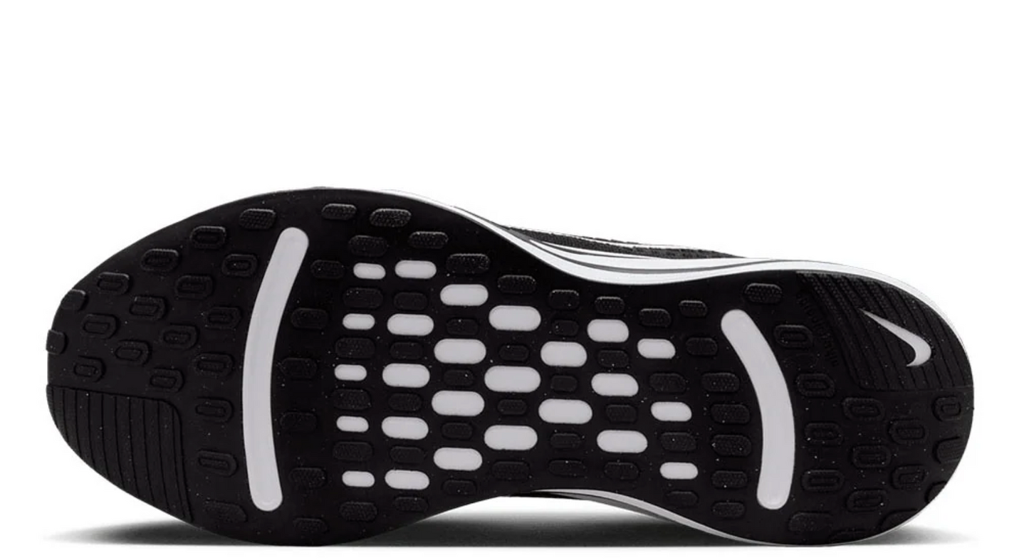 Nike Journey Run (Black/White) Size 10