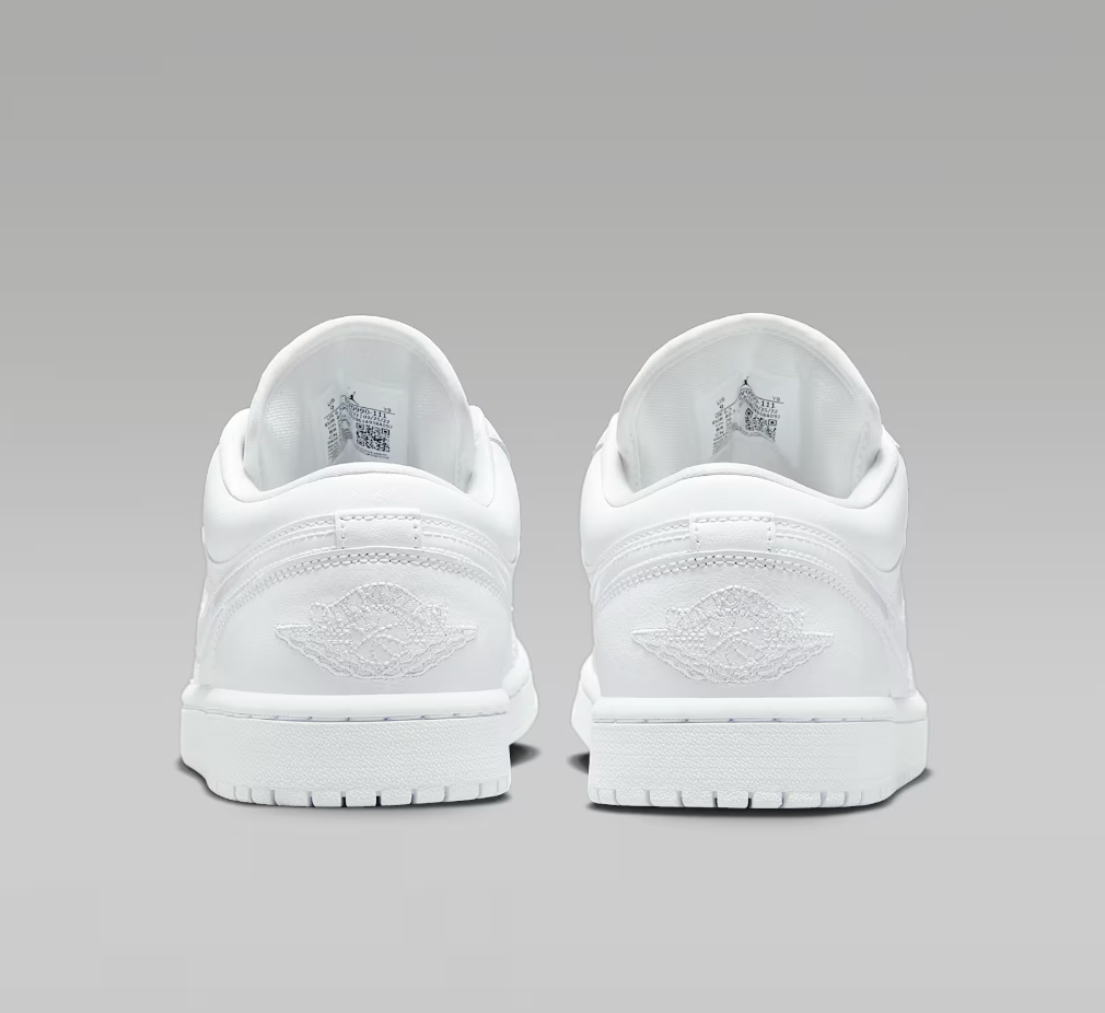 Air Jordan 1 Low triple white Size 6 Shoes