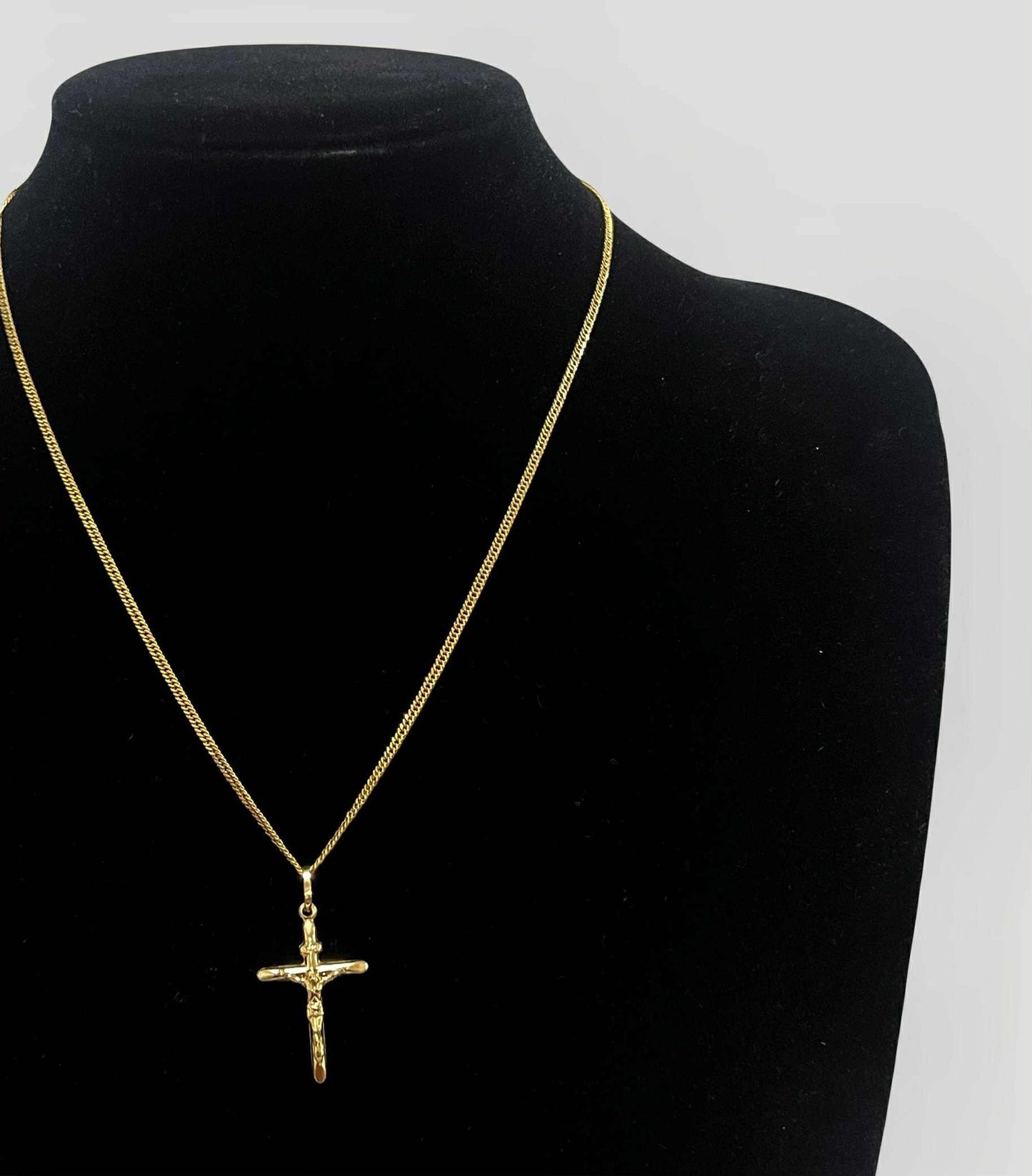 WG003610 N 18k Saudi Gold Necklace 18" 2.86g