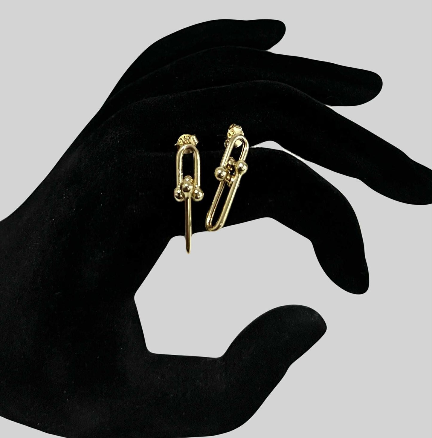 WG003630 E 18k Saudi Gold Earrings 1.73g