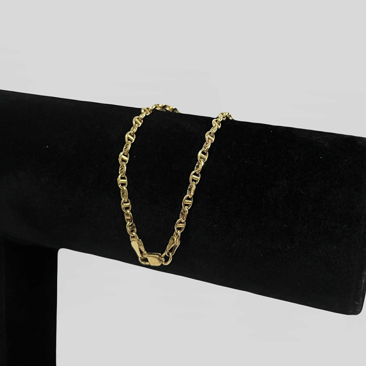 WG003642 B 18k Saudi Gold Bracelet 7.5" 2.43g