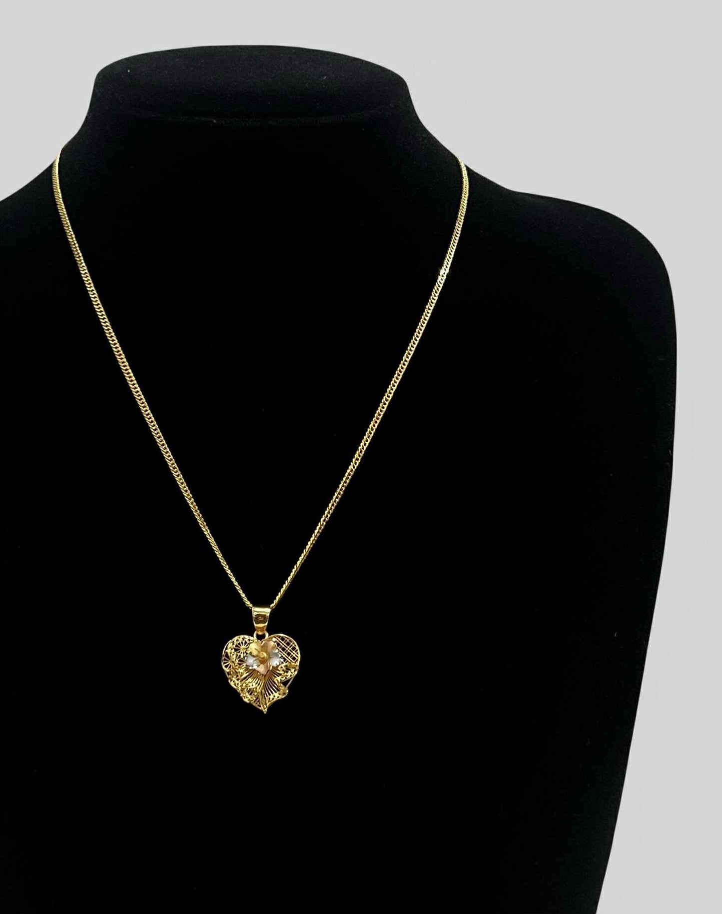 WG003736 N 18k Saudi Gold Necklace 18" 4.60g