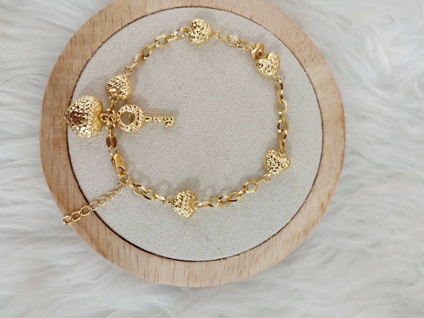 WG003820 B 18k Saudi Gold 7-8" 4.94g