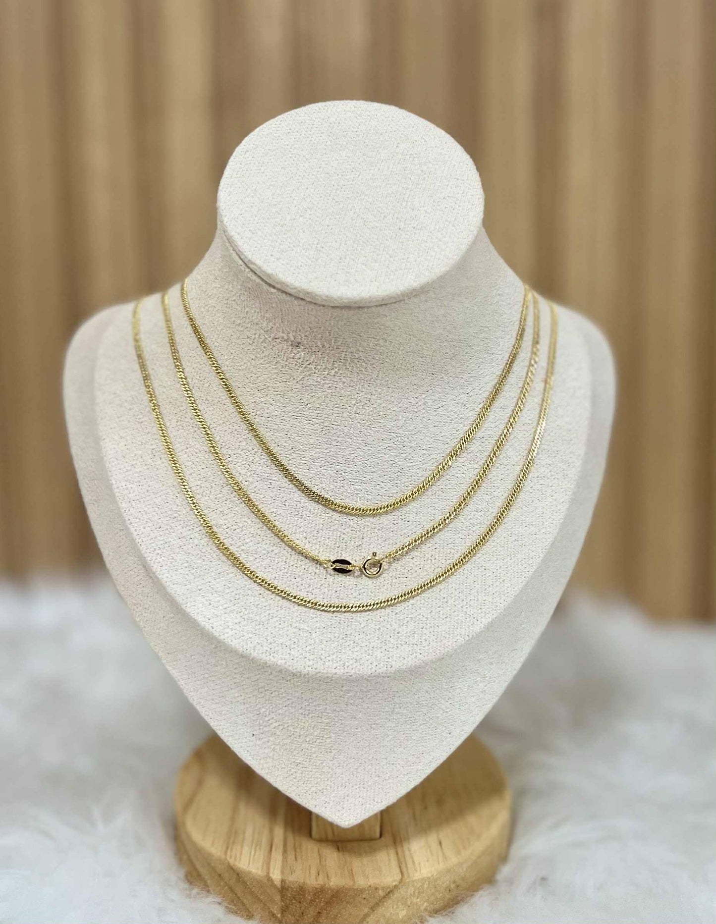 WG003845 Necklace 18k Saudi Gold 20" 2.37g
