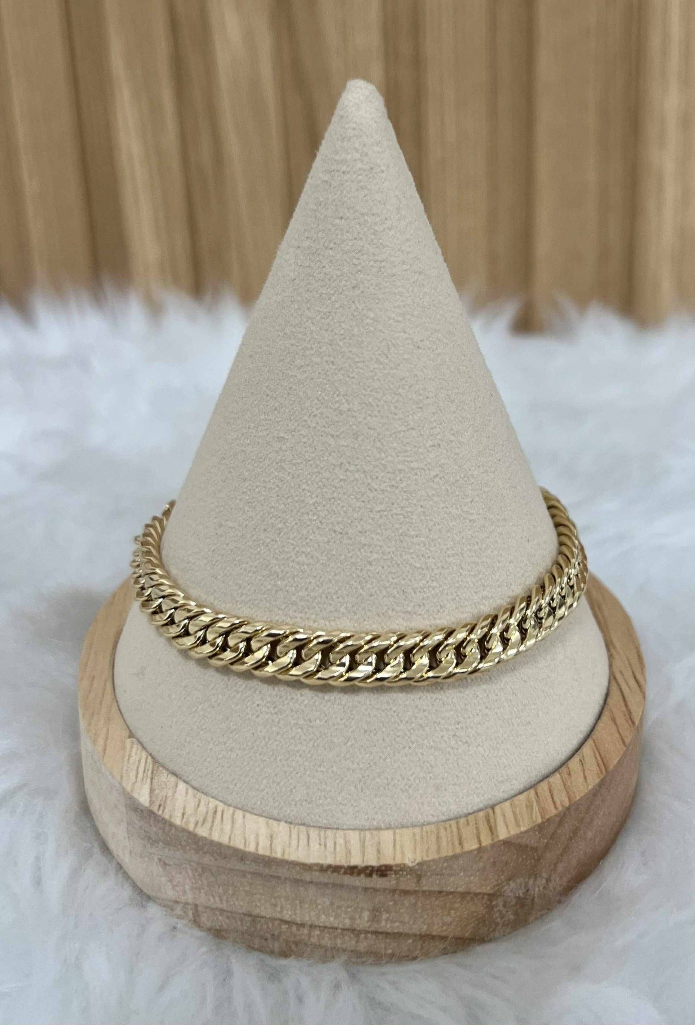 WG003854 Bracelet 18k Saudi Gold 8" 4.71g
