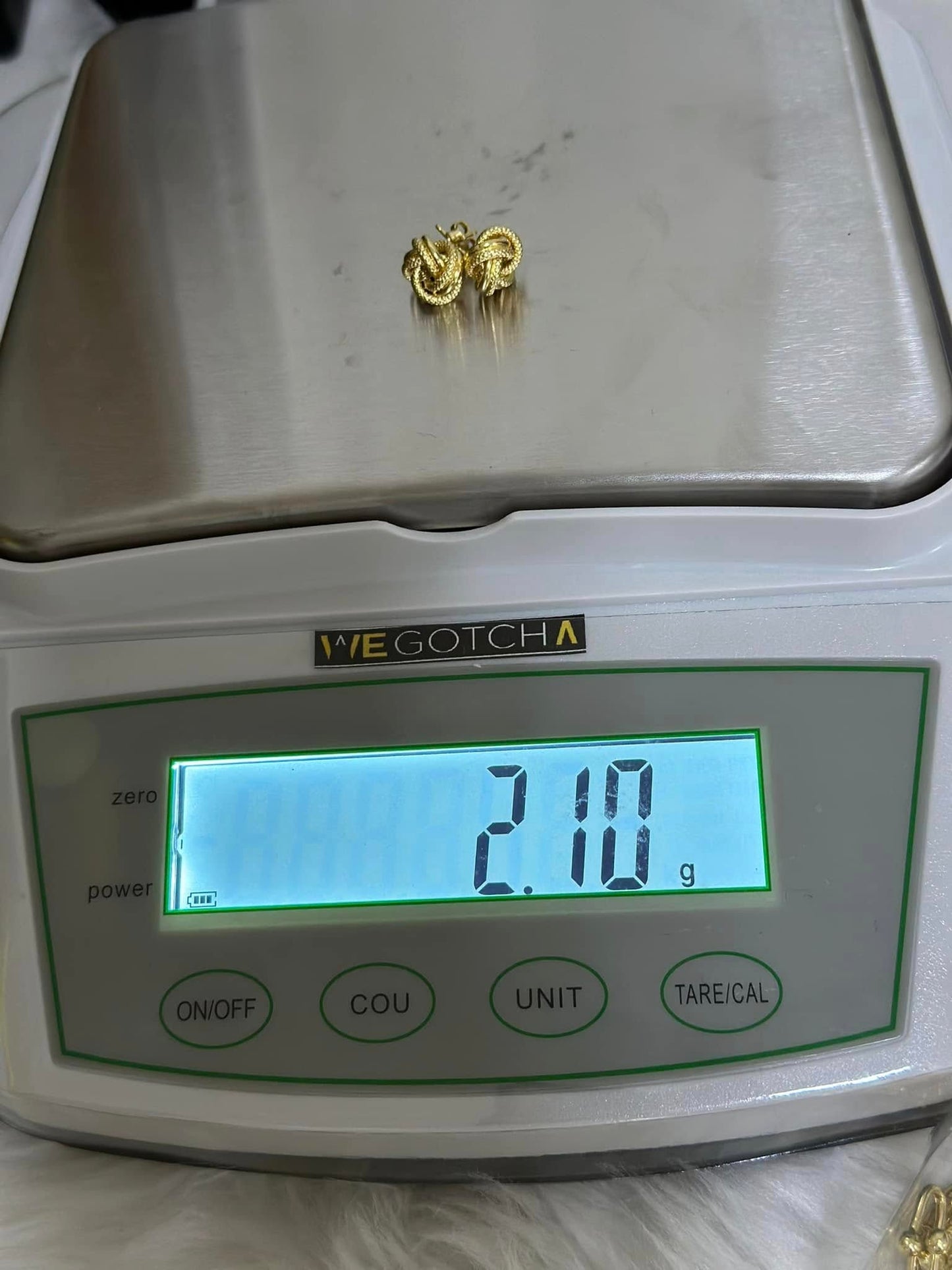 WG02218 E, 18k Saudi Gold Earrings β 2.1 grams