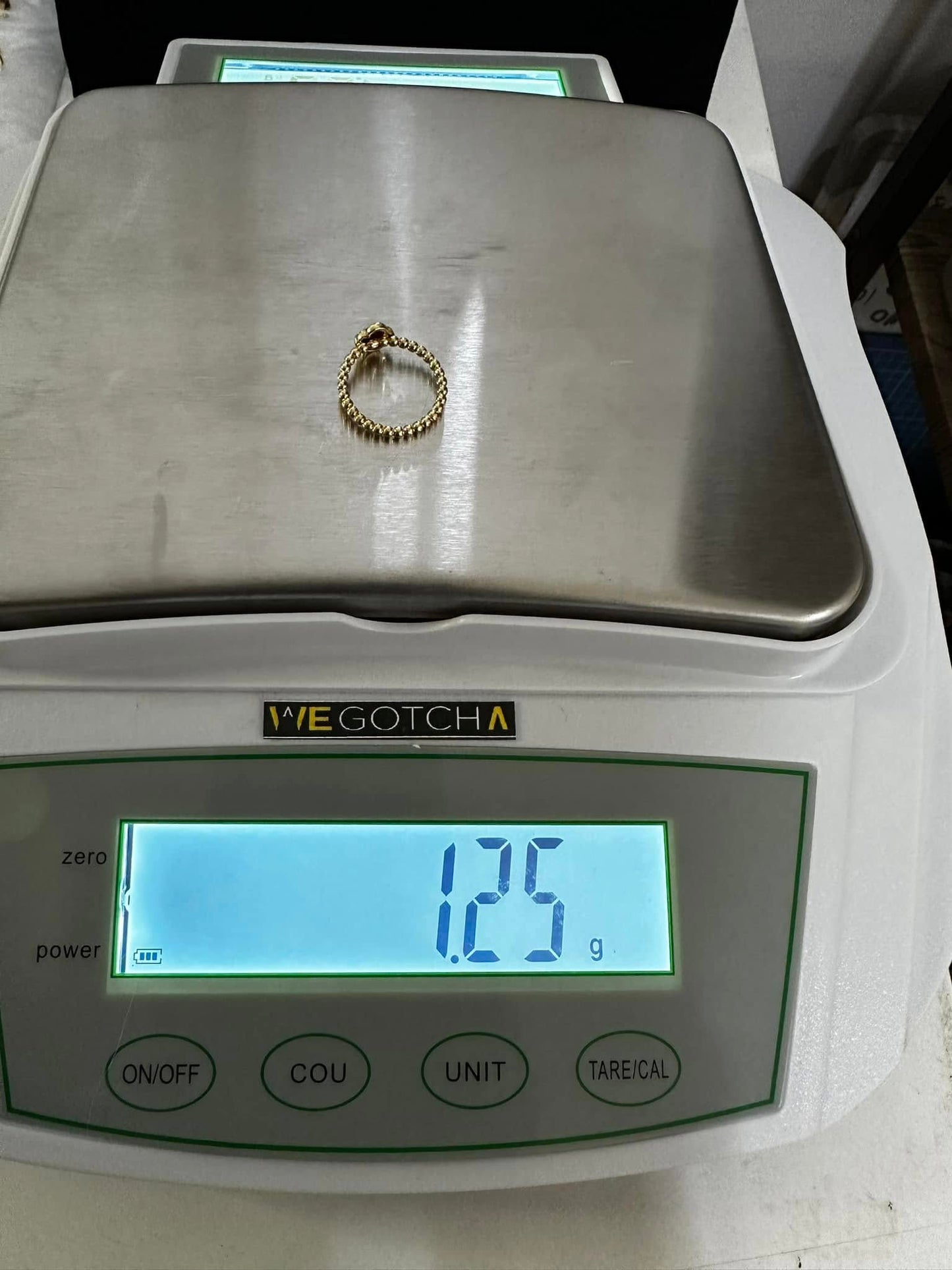 WG02383 R, 18k Saudi Gold Ring – 1.25 grams