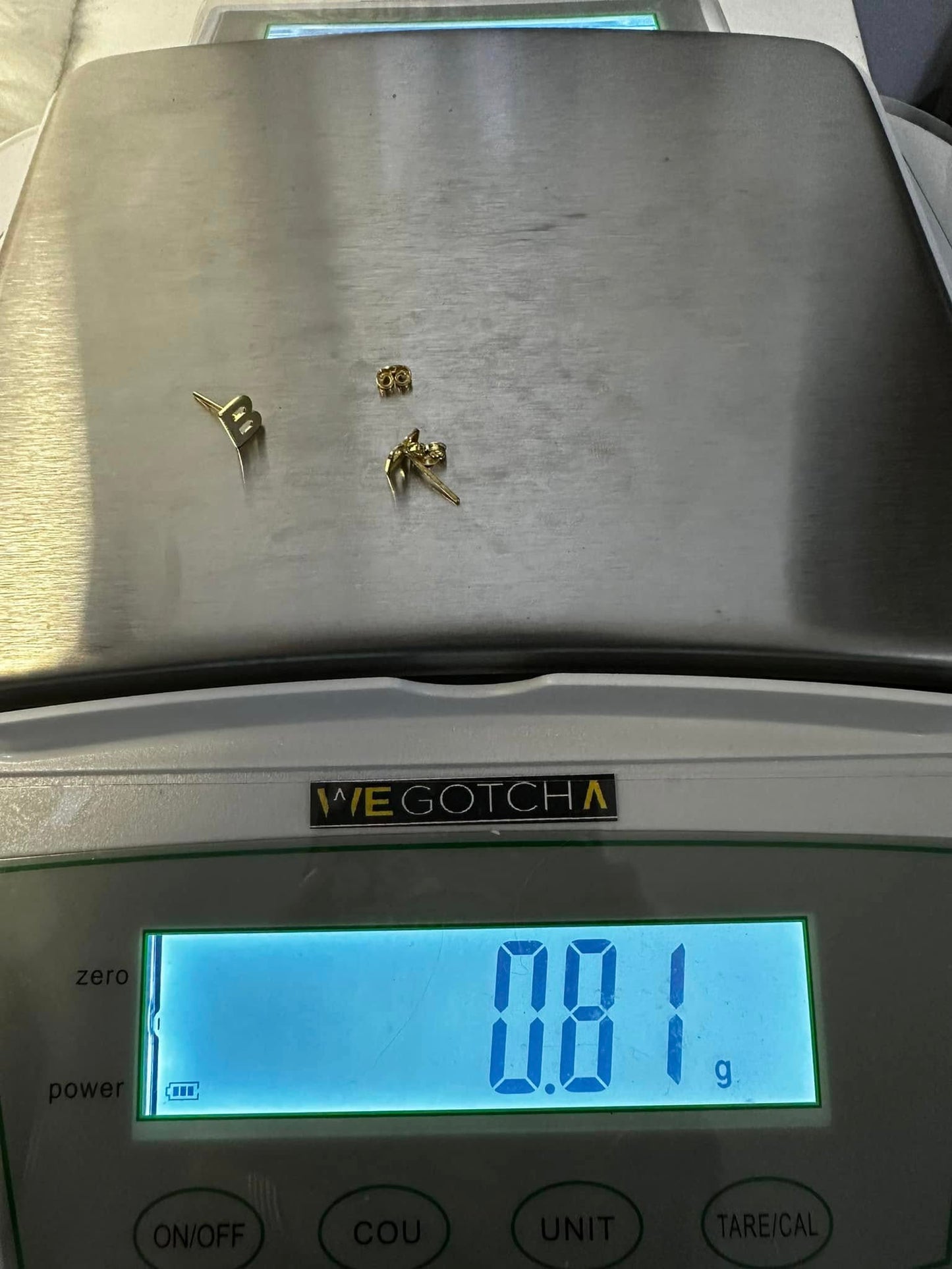 WG02611 B E, 18k Saudi Gold Earrings – 0.81 grams