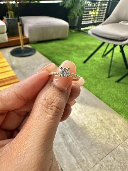 WG03173 18k Saudi Gold Ring β 1.84 grams