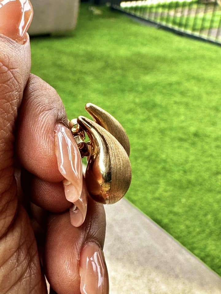 WG03177 18k Saudi Gold Earrings β 3.23 grams