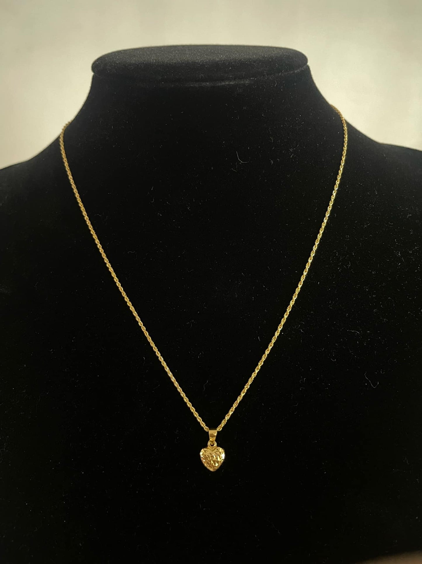18k Saudi Gold Necklace – 1.27 grams