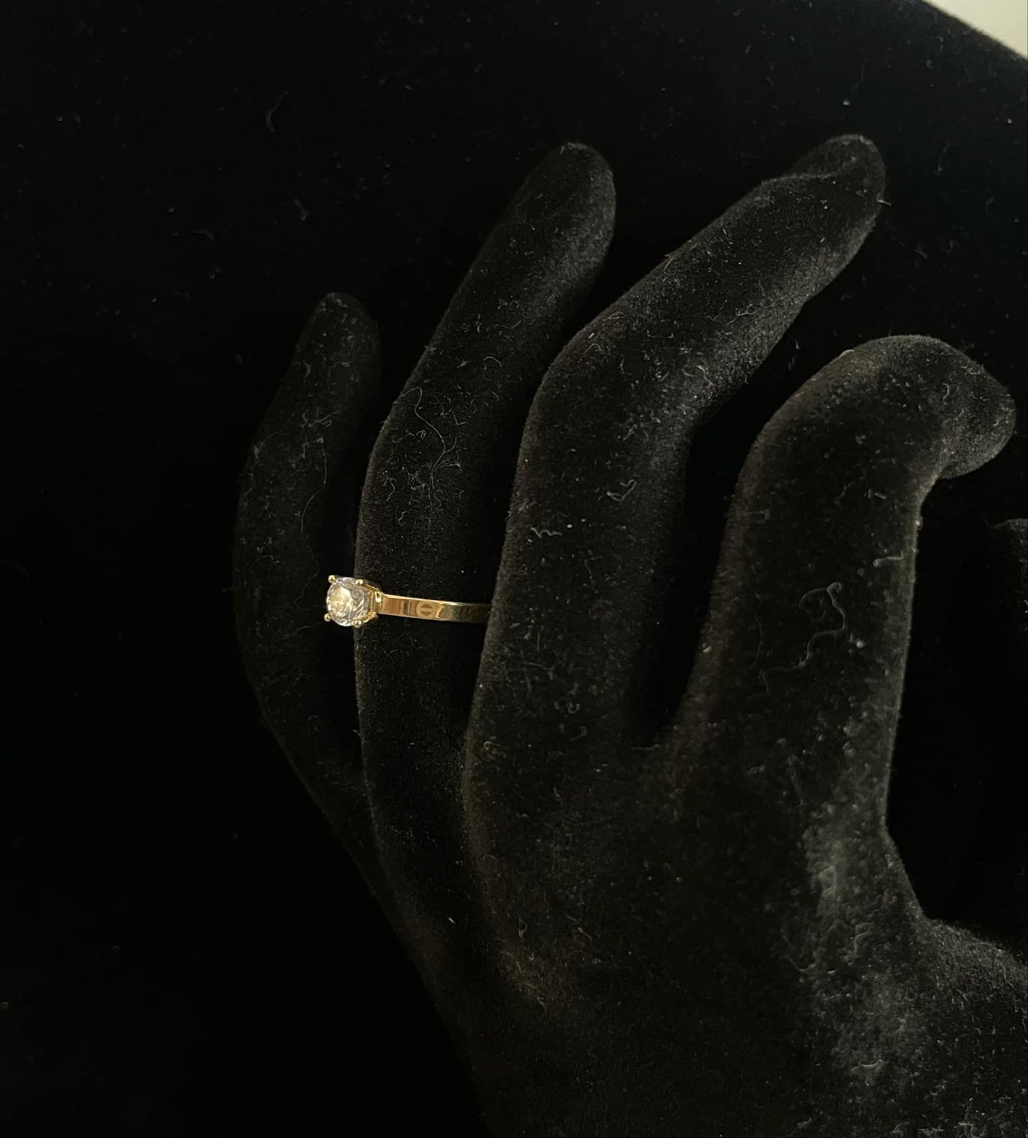 WG03466 R, 18k Saudi Gold Ring – 0.9 grams