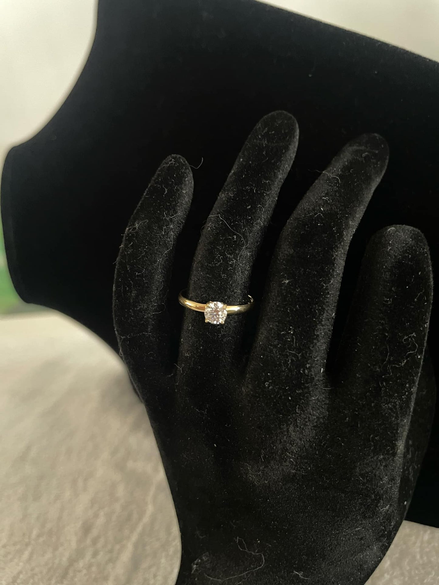 WG03486 R, 18k Saudi Gold Ring – 0.76 grams