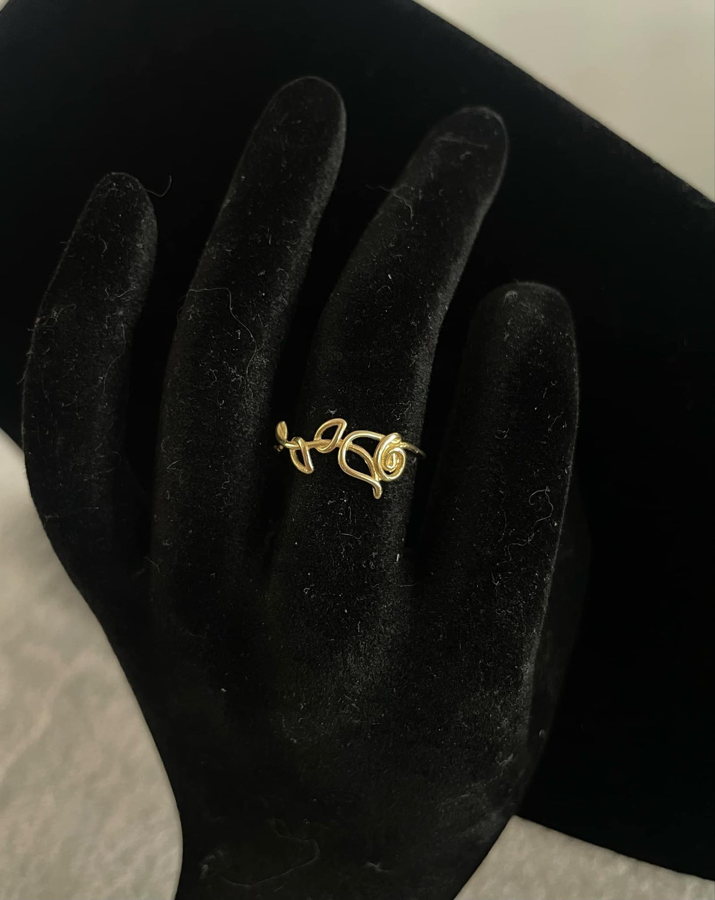 WG03487 R, 18k Saudi Gold Ring – 1.03 grams