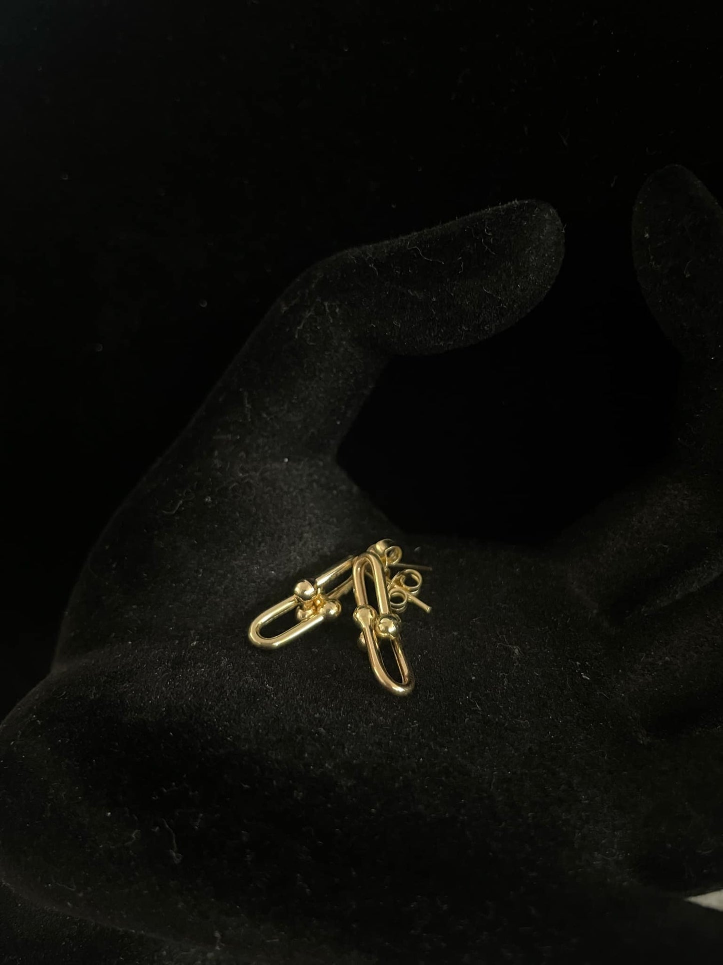 WG03490 E, 18k Saudi Gold Earrings β 1.58 grams