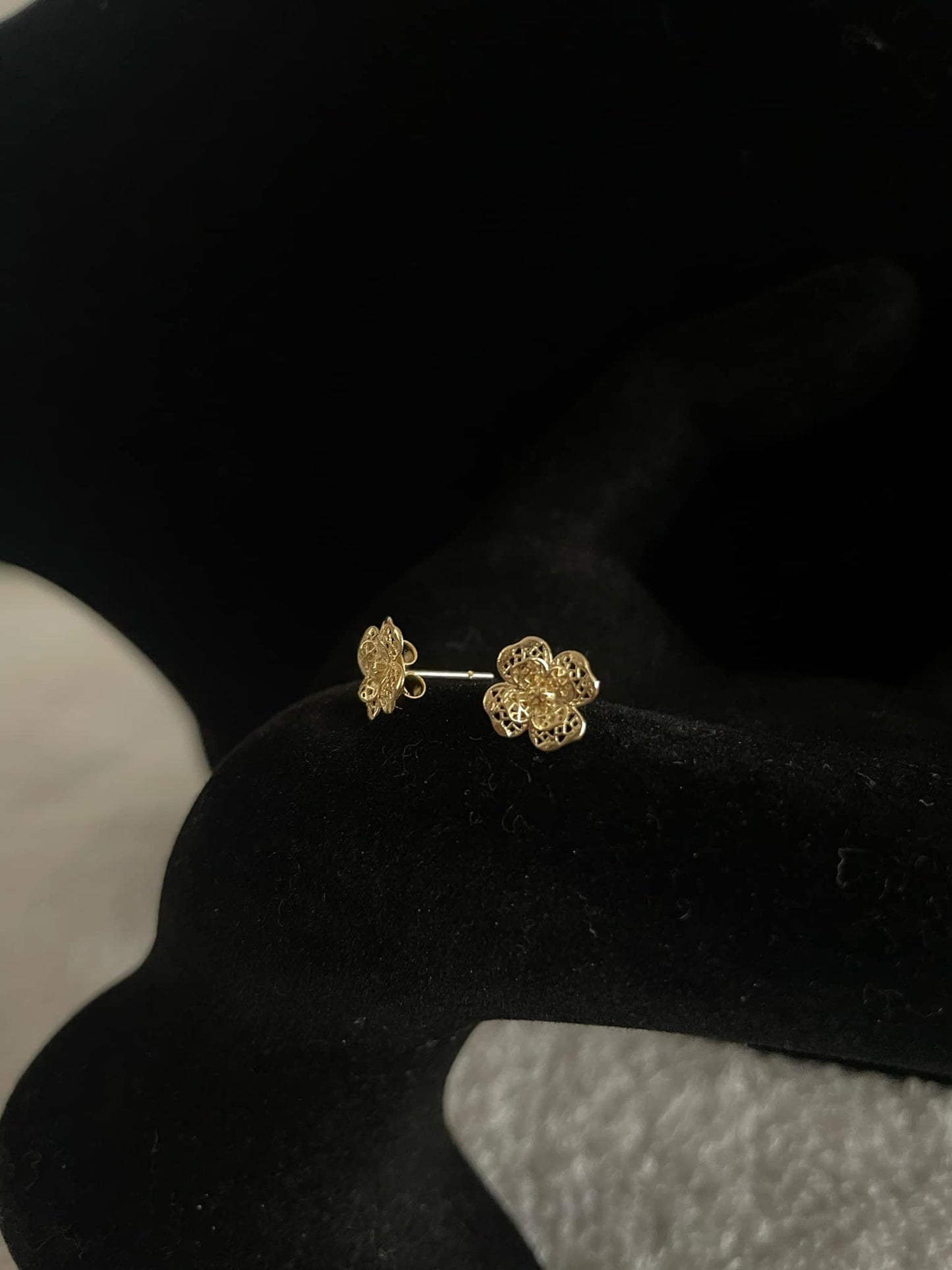 WG03501 E, 18k Saudi Gold Earrings β 0.85 grams