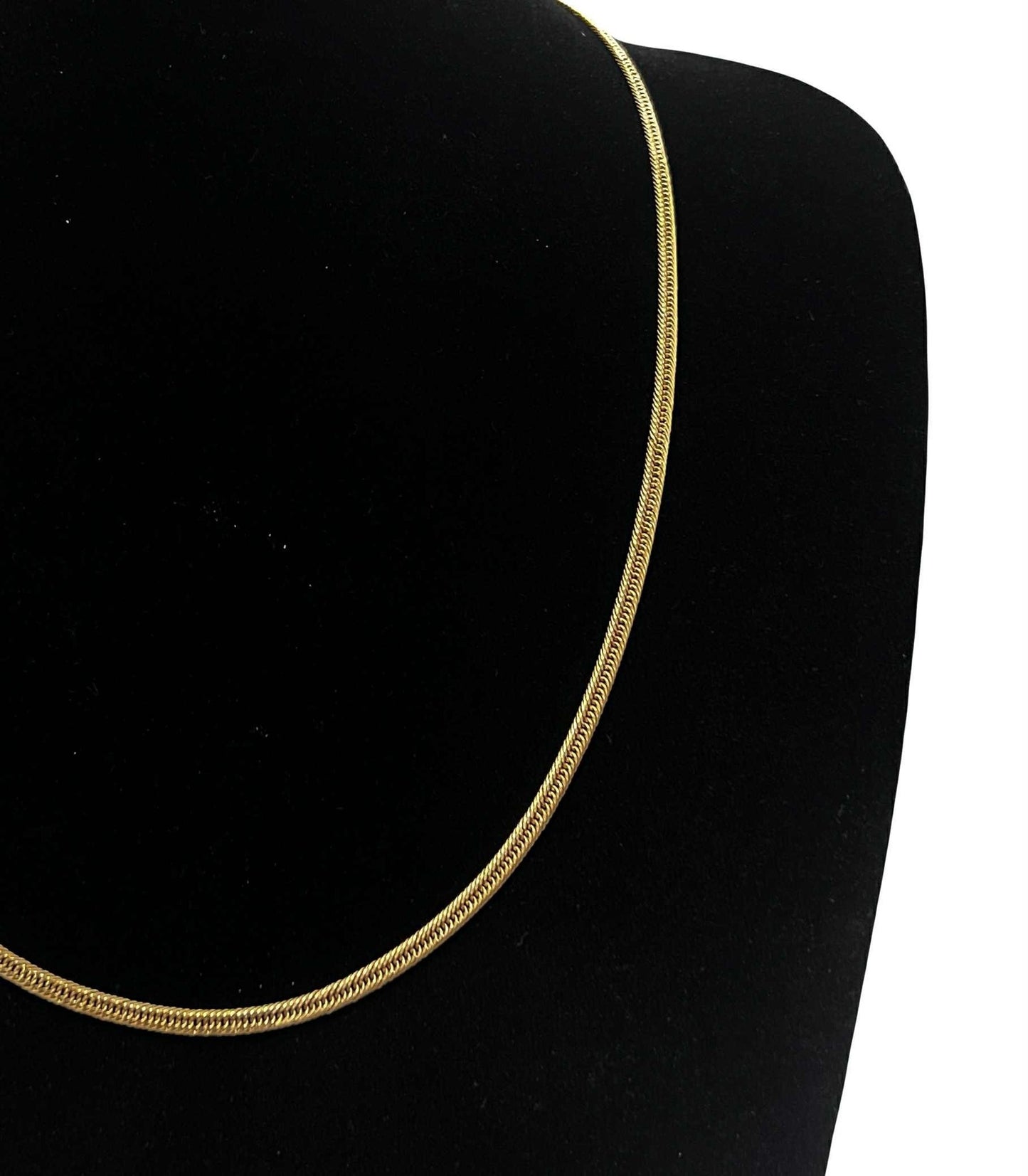 WG03558 N 18k Saudi Gold Necklace 22" 6.23g
