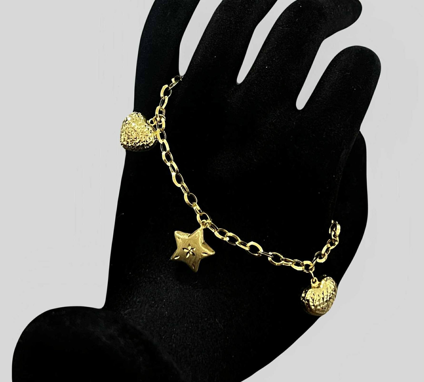WG03570 B 18k Saudi Gold Bracelet 7" 5.86g