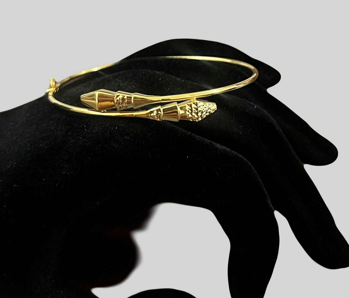 WG03579 B 18k Saudi Gold Bracelet Small 4.61g