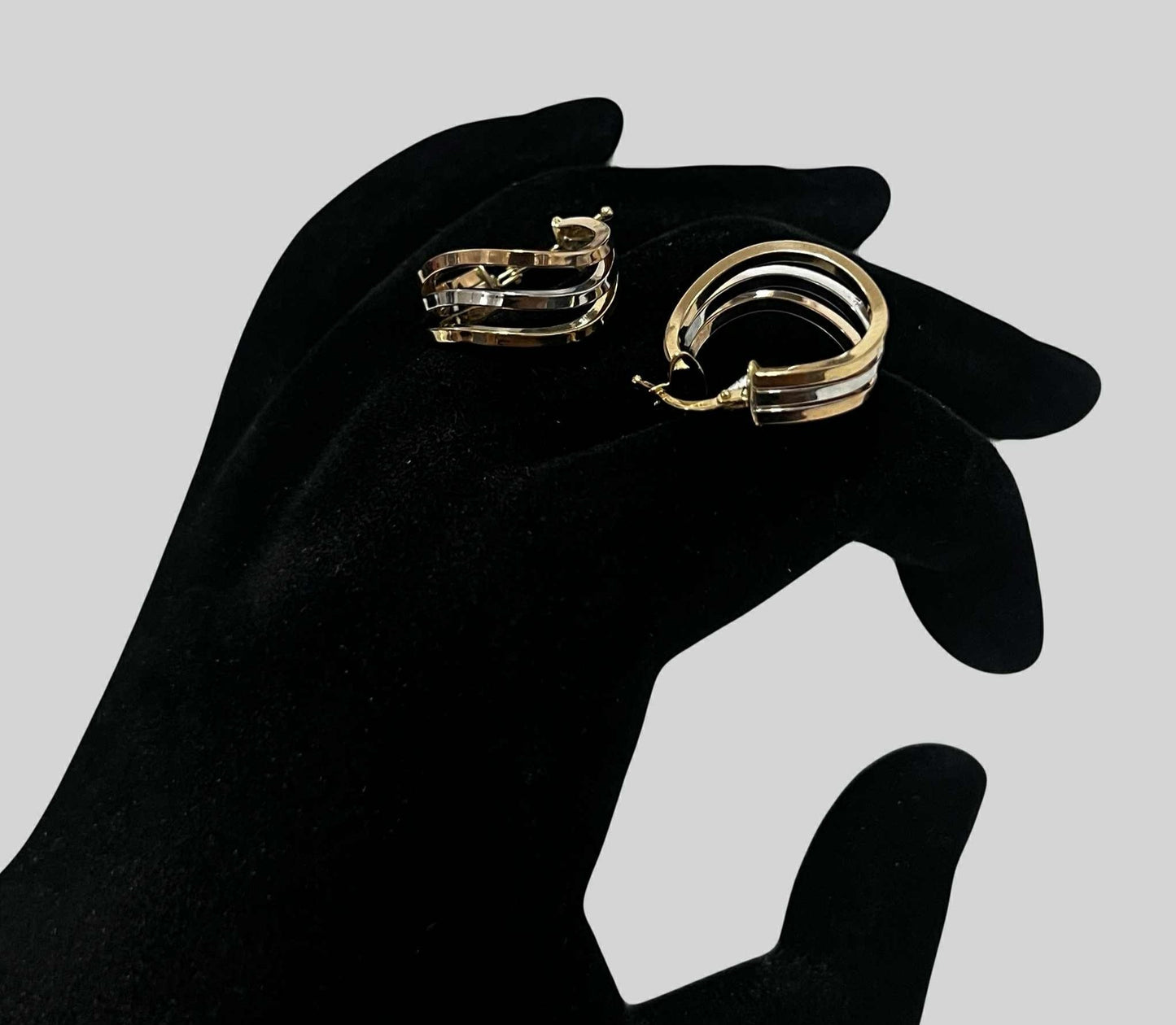 WG03605 E 18k Saudi Gold 2.90g