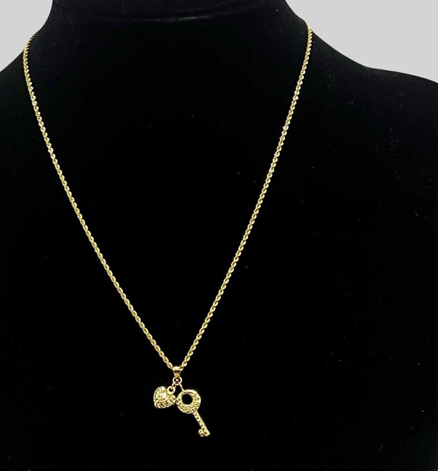 WG03756 N 18k Saudi Gold Necklace 18" 2.67g