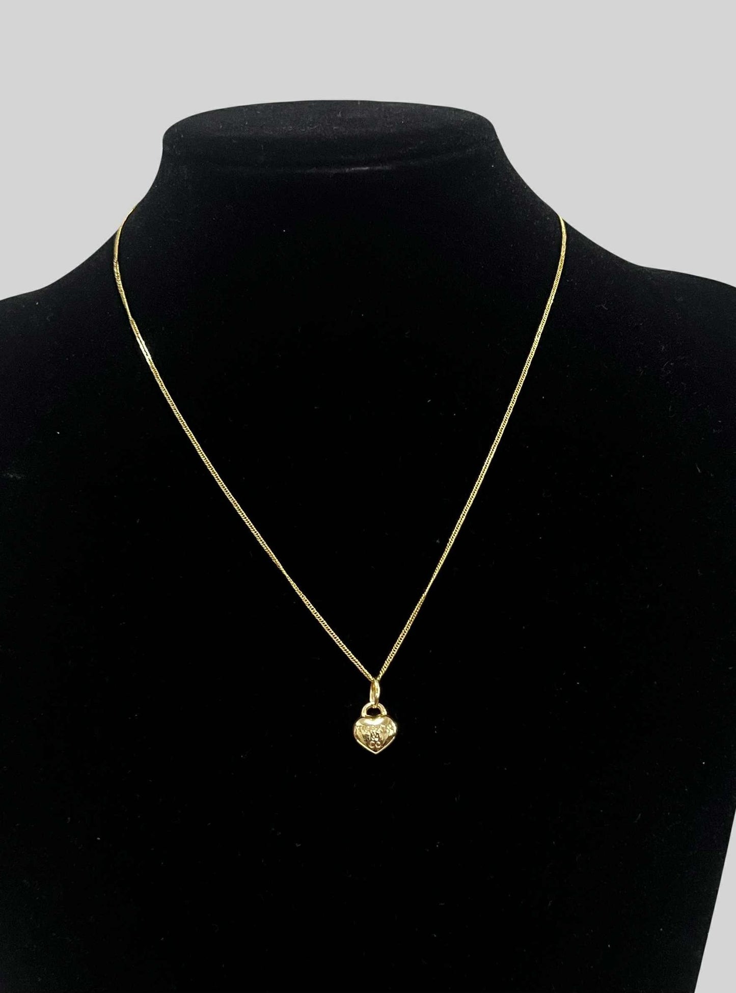 WG03757 N 18k Saudi Gold Necklace 18" 1.74g