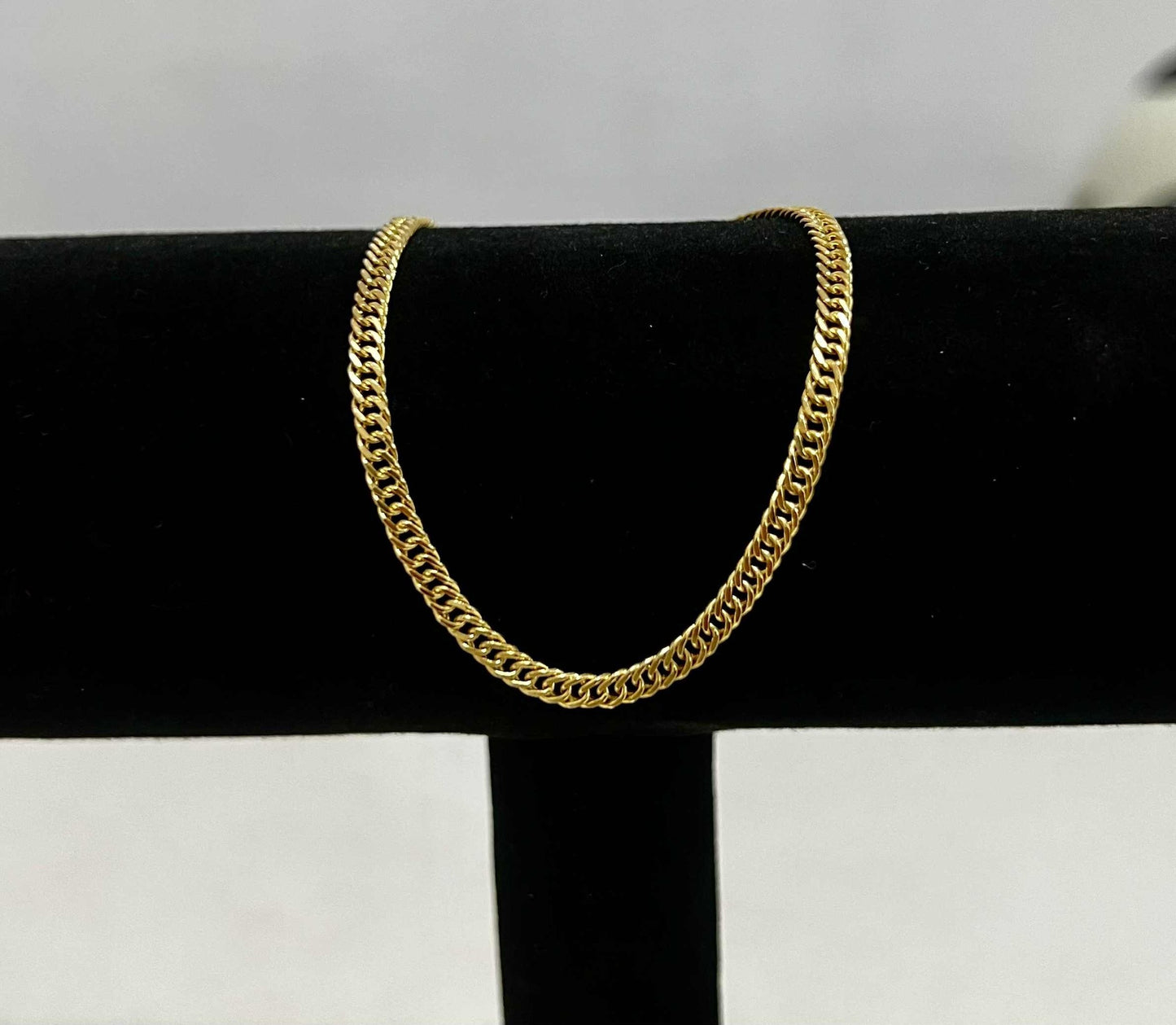 WG03771 B 18k Saudi Gold Bracelet 8" 2.73g