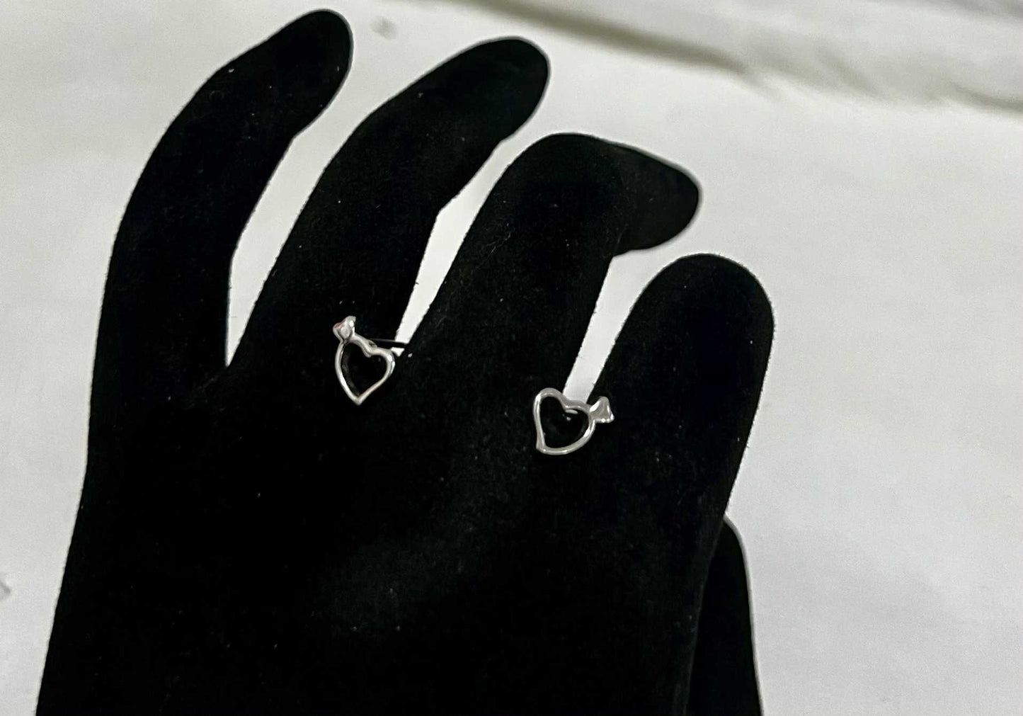 WG03775 E 18k Saudi Gold Earrings 1.33g